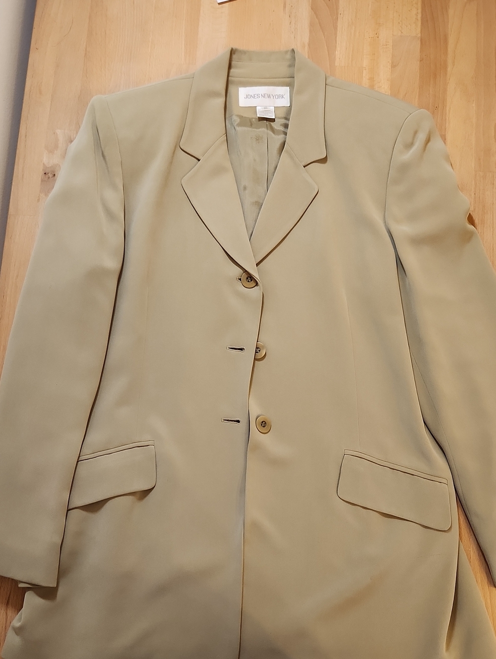 Jones New York Women's Light Beige 2 Piece Suit